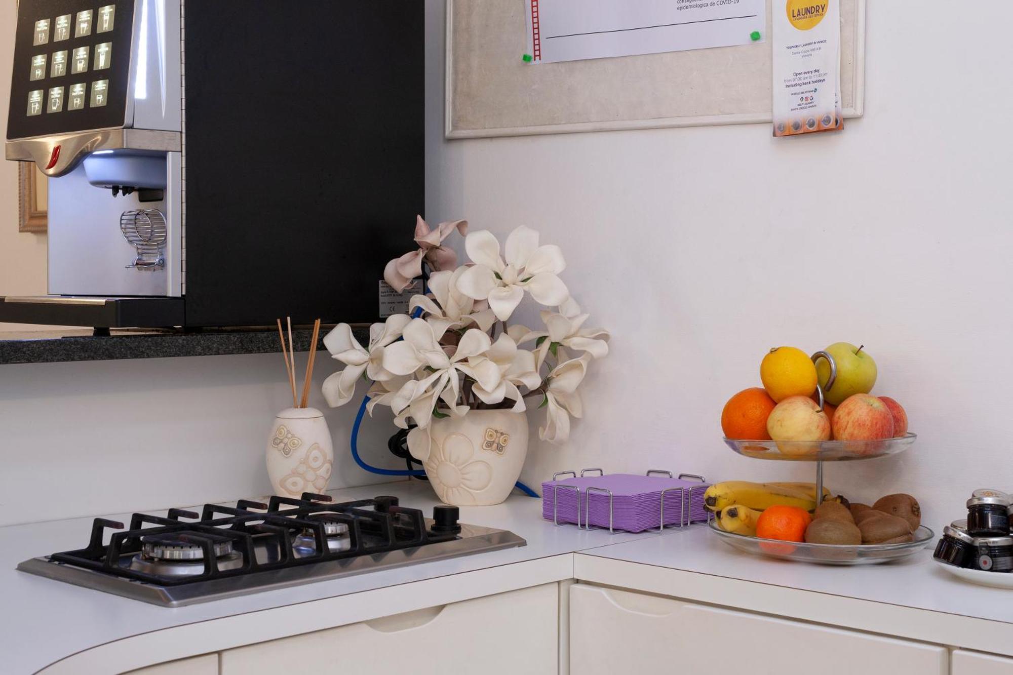 Santa Margherita Guest House Венеция Екстериор снимка