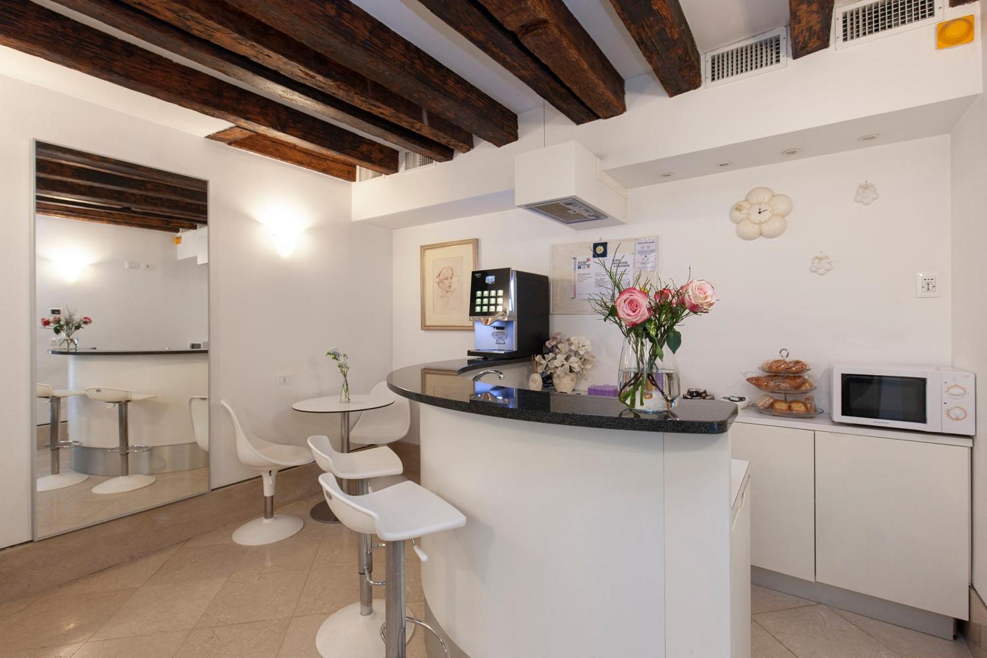 Santa Margherita Guest House Венеция Екстериор снимка