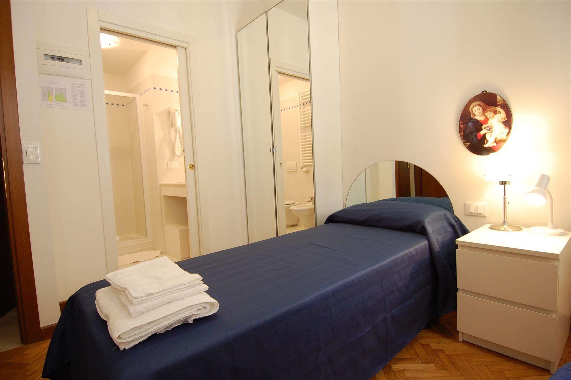 Santa Margherita Guest House Венеция Екстериор снимка