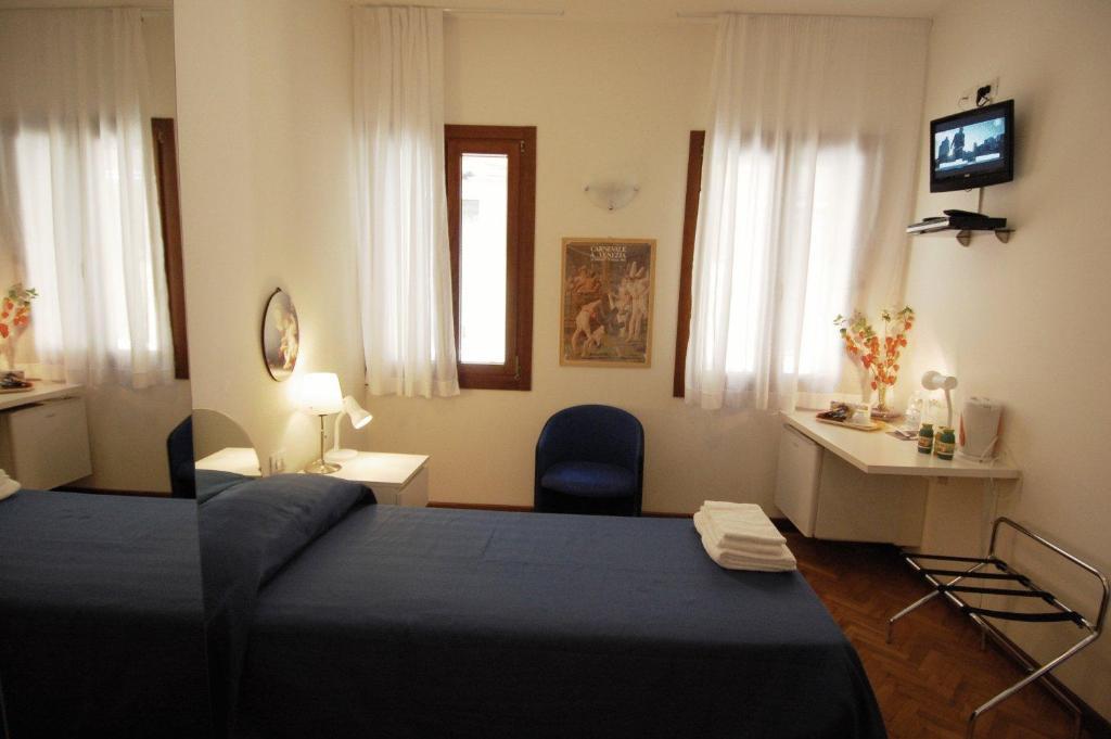 Santa Margherita Guest House Венеция Екстериор снимка